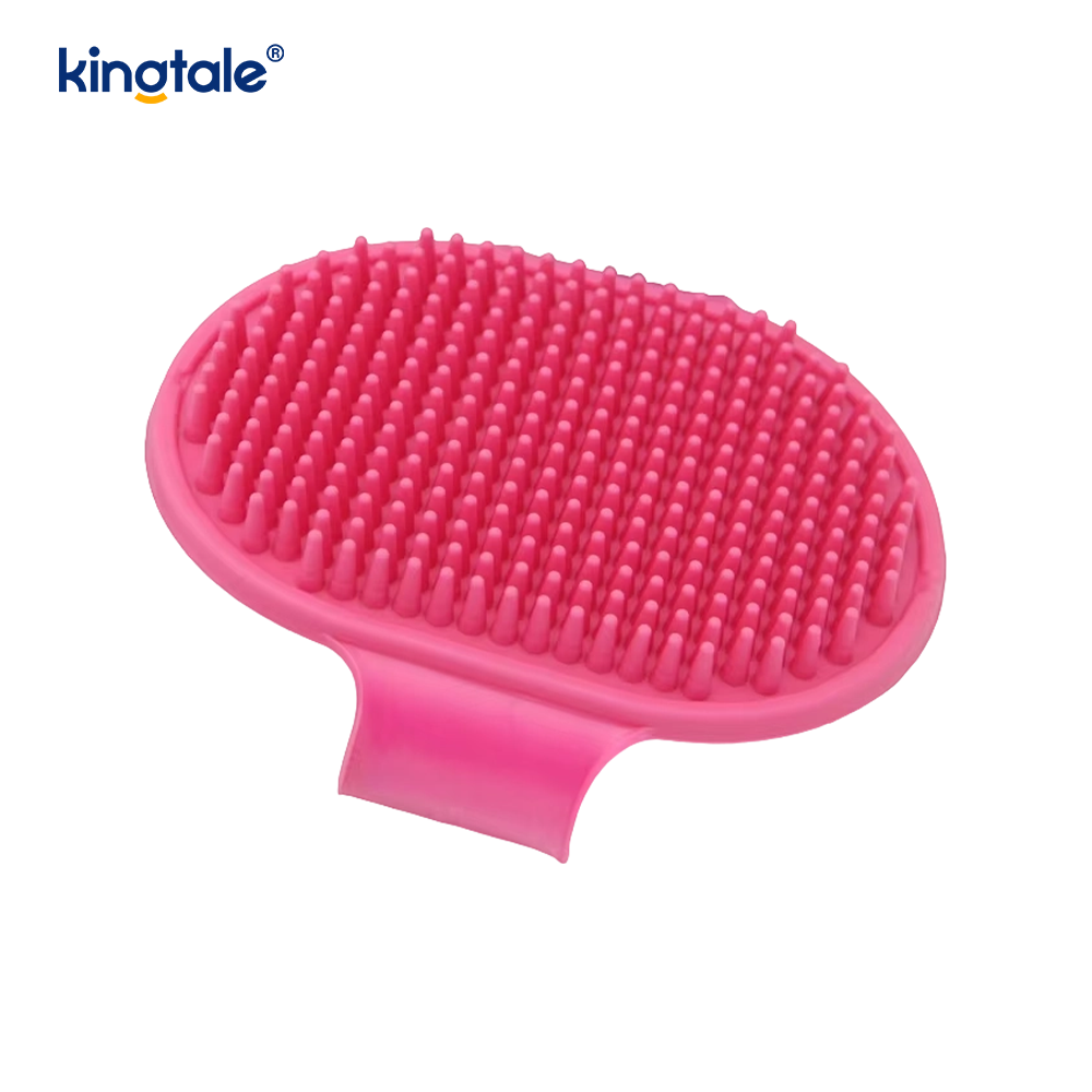 Brosse de bain pour le nettoyage des animaux domestiques