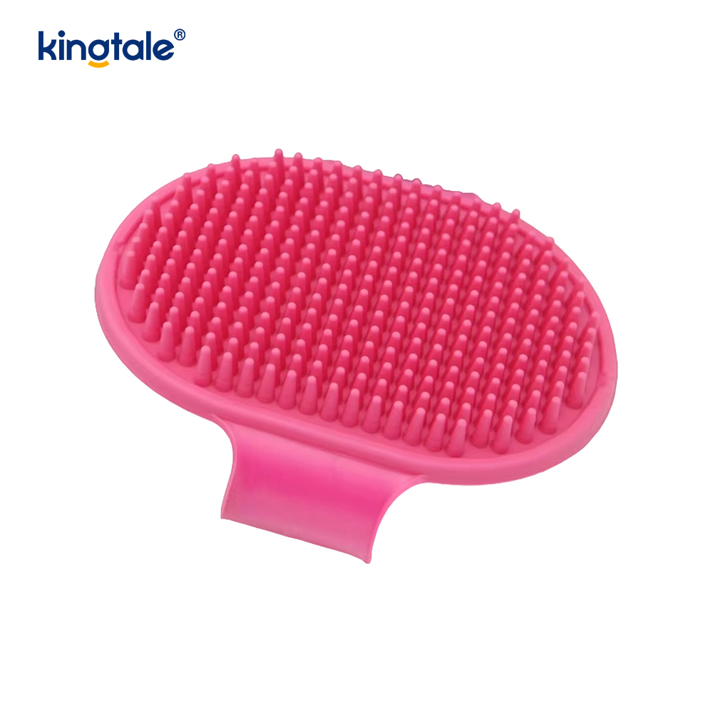 Brosse de bain pour le nettoyage des animaux domestiques