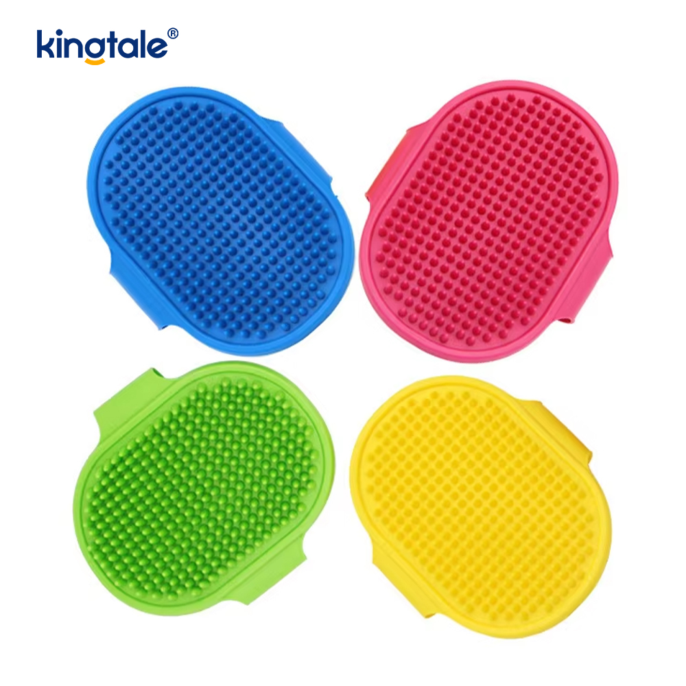 Brosse de bain pour le nettoyage des animaux domestiques