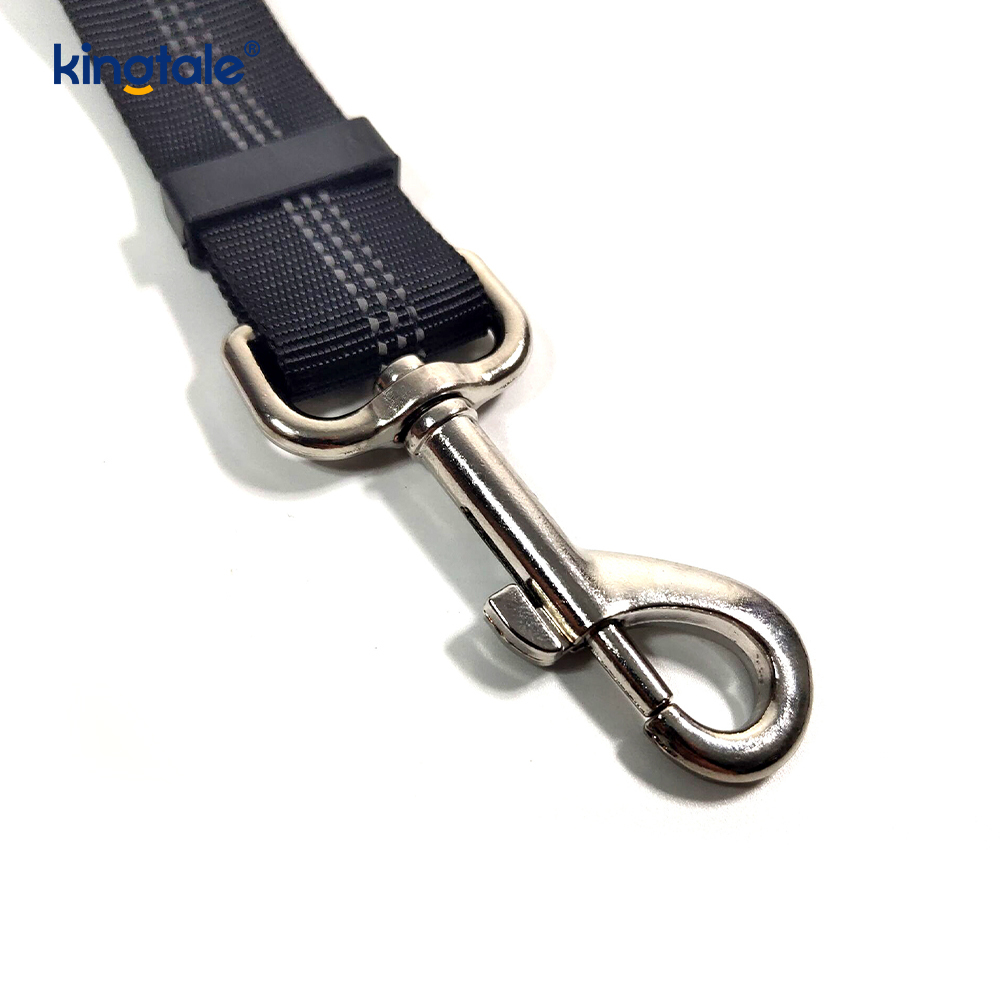 Laisse de ceinture de sécurité de voiture pour animaux de compagnie réfléchissante en polyester durable Anti-Rush Anti-Rush