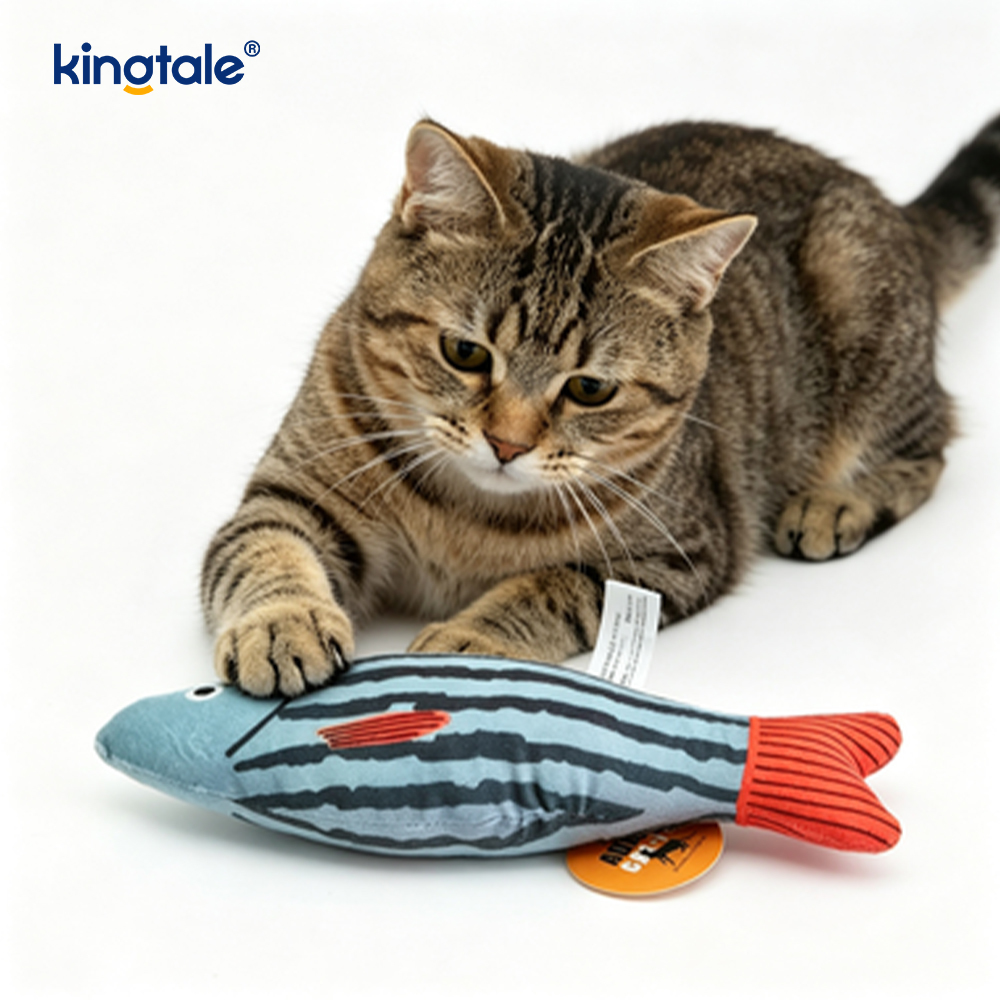 Jouets pour chat à l'herbe à chat durables et grinçants avec divers poissons réalistes