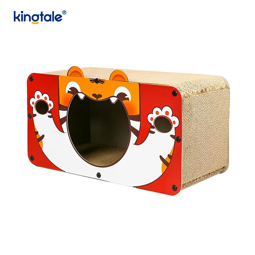 Jouet d'intérieur de grattoir de chat de carton ondulé avec de l'herbe à chat